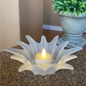 Partylite frosted candle holder